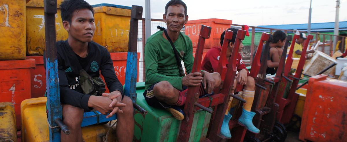 Fishworkers at market